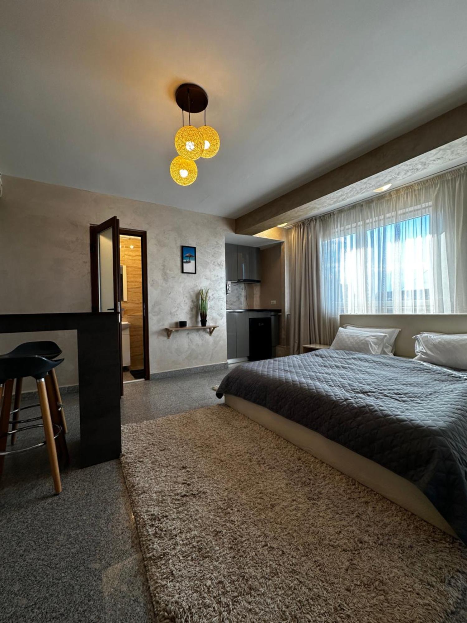 Central Residence Constanta Exterior photo