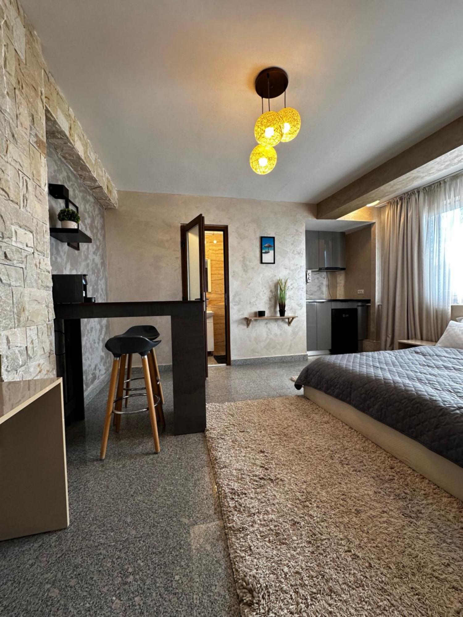 Central Residence Constanta Exterior photo